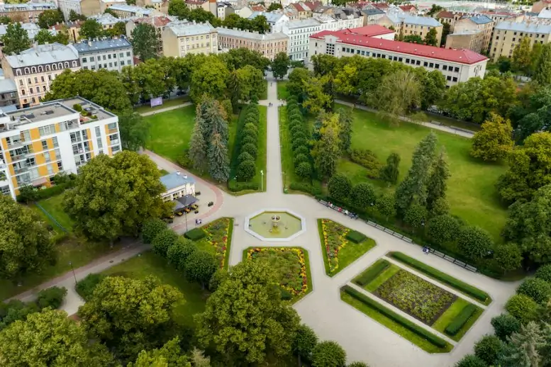 Ziedoņdārzs Park